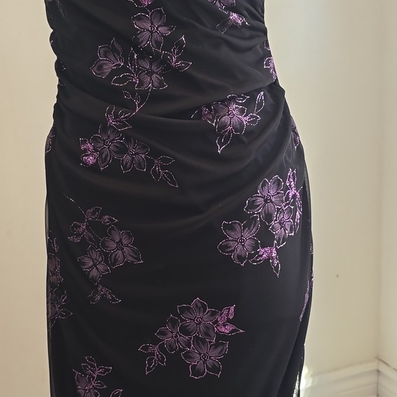Vintage Jessica Elegant Black and Purple Floral Halter Dress - Picture 4 of 12